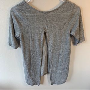 GUESS🔻Zipper Back Half Sleeve Tee